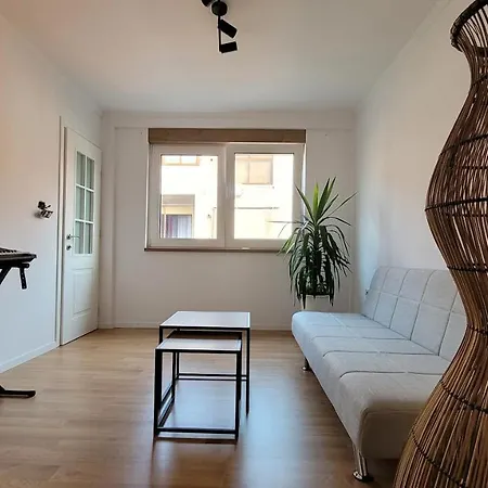 Spacious Near The Pyramid